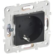 Розетка SKANDY 16А с заземл. защ. шторки SK-R04Bl черн. IEK SK-R14-16-K02